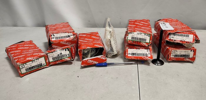 Lote de 8 Cajas de Válvulas de Escape y Admisión Jinfod para Isuzu