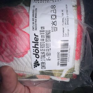 Lote anterior: Toallas Döhler 44x80 cm con Estampado Floral