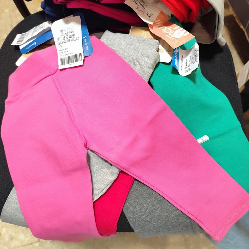 Lote de calzas y pañales para bebés - imagen 5