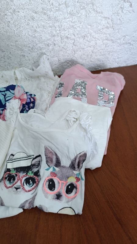 Ropa infantil de alta calidad con impresiones animales y textos - imagen 4