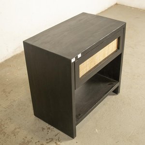 Mesa de Luz Negra con Cajón Esterillado y Detalle en Pata - imagen 3