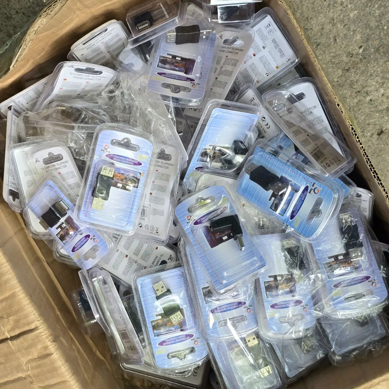 Conjunto de Adaptadores USB en Buena Condición - imagen 1