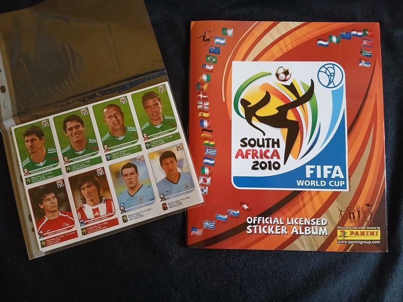 Álbum Panini Mundial Sudáfrica 2010 Completo con Set de Actualización