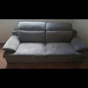 Sillón de 2 cuerpos gris con apoya cabeza reclinable - imagen 4