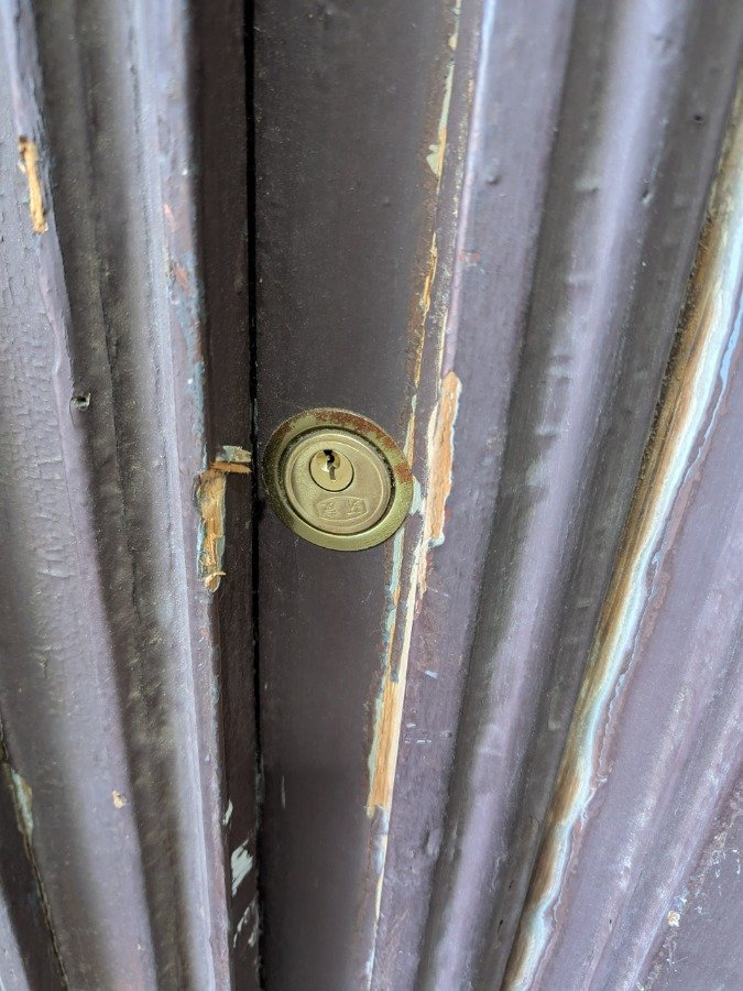 Puerta exterior de 2 hojas en madera - imagen 4