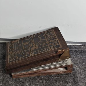 Dos Porta Libretas de Madera y Metal con Detalle en Bronce - imagen 2