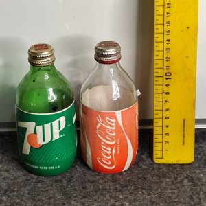 Lote anterior: Dos Botellas Chicas Zup y Coca-Cola Chile con Tapas Originales