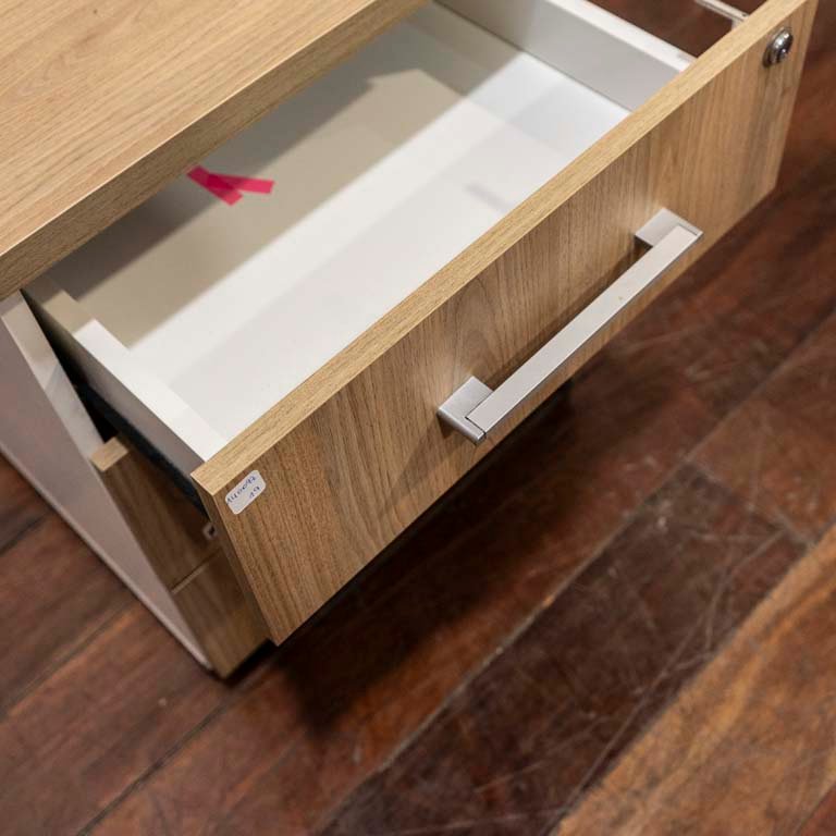 Item 2104432 - Image 1