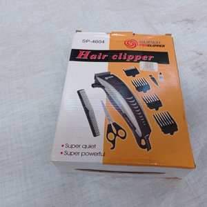 Cinco piezas: soporte de tv + dos smart watches + set de repostería + cortadora de cabello. - imagen 4