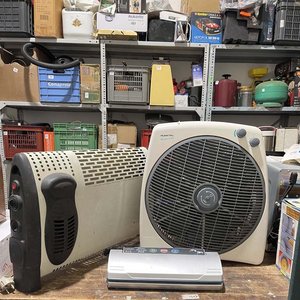 Lote siguiente: Dos Estufas Eléctricas y Sellador de Bolsas