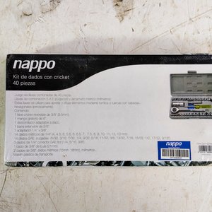 Juego de Dados Nappo de 40 Piezas con Cricket y Maletín - imagen 2