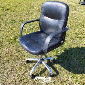Silla de Escritorio Moderna Negra con Apoyabrazos y Ruedas - imagen 2