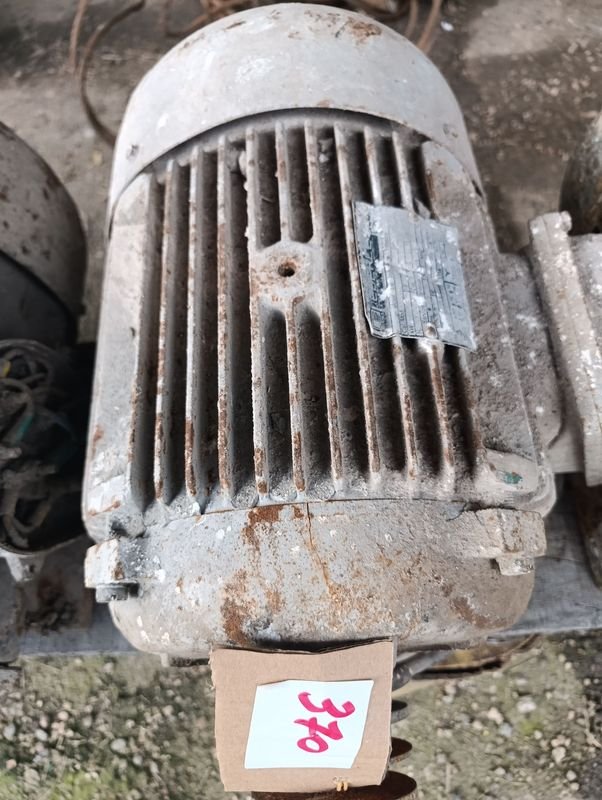 Motor Trifásico Eberle 7.5 HP con Polea