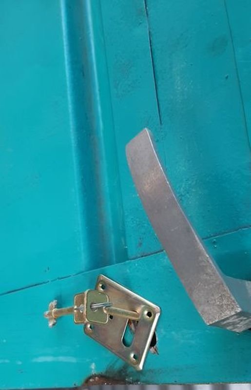 Puerta de chapa con llave, 77 x 1.93 - imagen 2