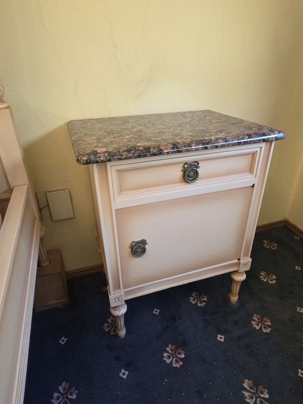 Item 923078 - Image 1