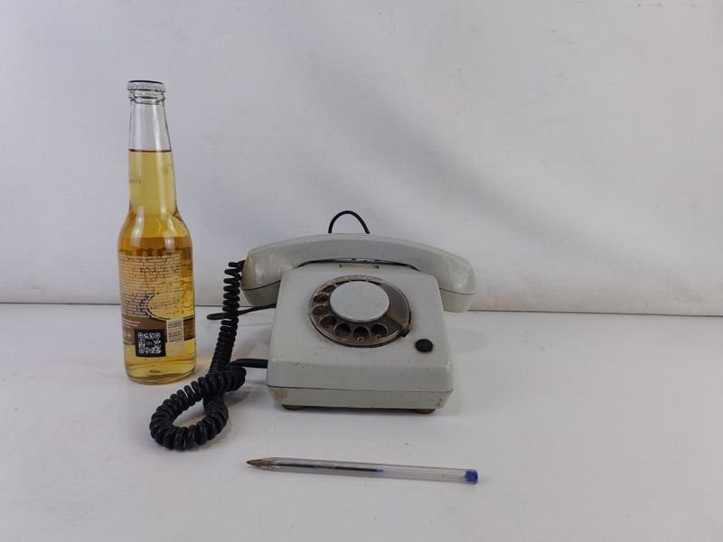 Teléfono Vintage con Accesorios - imagen 2