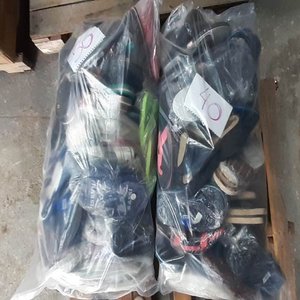 Lote siguiente: Par de Chancletas Variadas para Mujer y Hombre