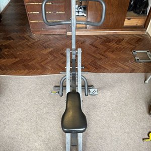 Lote anterior: Máquina de Ejercicio Combinada Body Crunch: Remo y Bicicleta