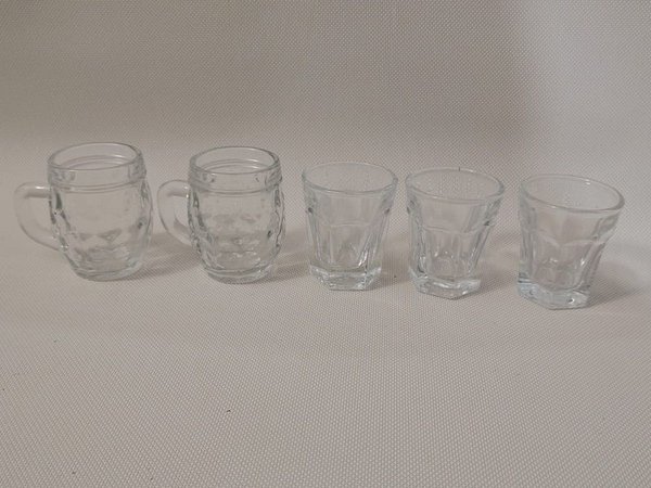 Lote de jarritas y shot glasses miniatura - imagen 1