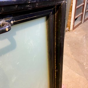Dos Ventanas de Aluminio Negras con Vidrio Esmerilado - imagen 4