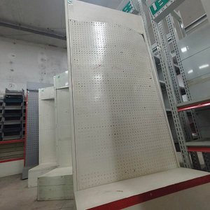 Exhibidor Metálico Perforado con Cabecera y Base - imagen 2