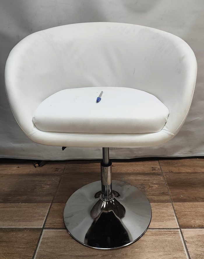 Item 16560 - Image 3