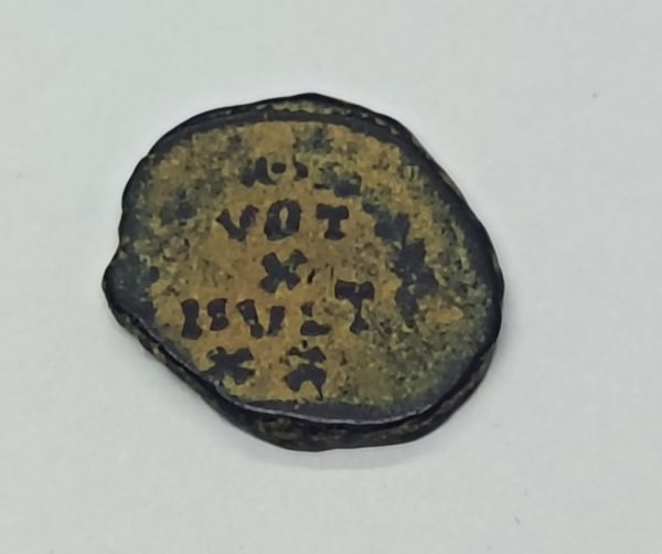 Moneda Romana Teodosio Nummus o Follis Antigua