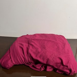 Funda de Sillón Elástica Color Fucsia para 3 Cuerpos - imagen 2
