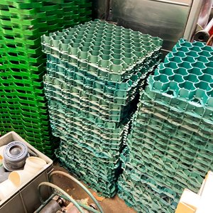 Cincuenta Rejillas Plásticas para Césped de PVC, 50x50 cm - imagen 3