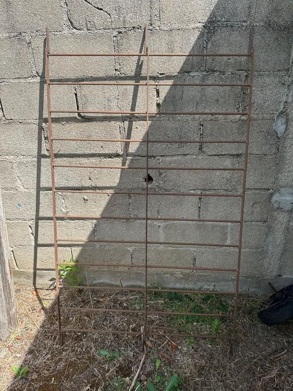 Reja de metal para jardín - imagen 2