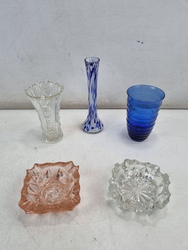 Lote de Cristalería: Copas, Vasos y Adornos Varios - imagen 1