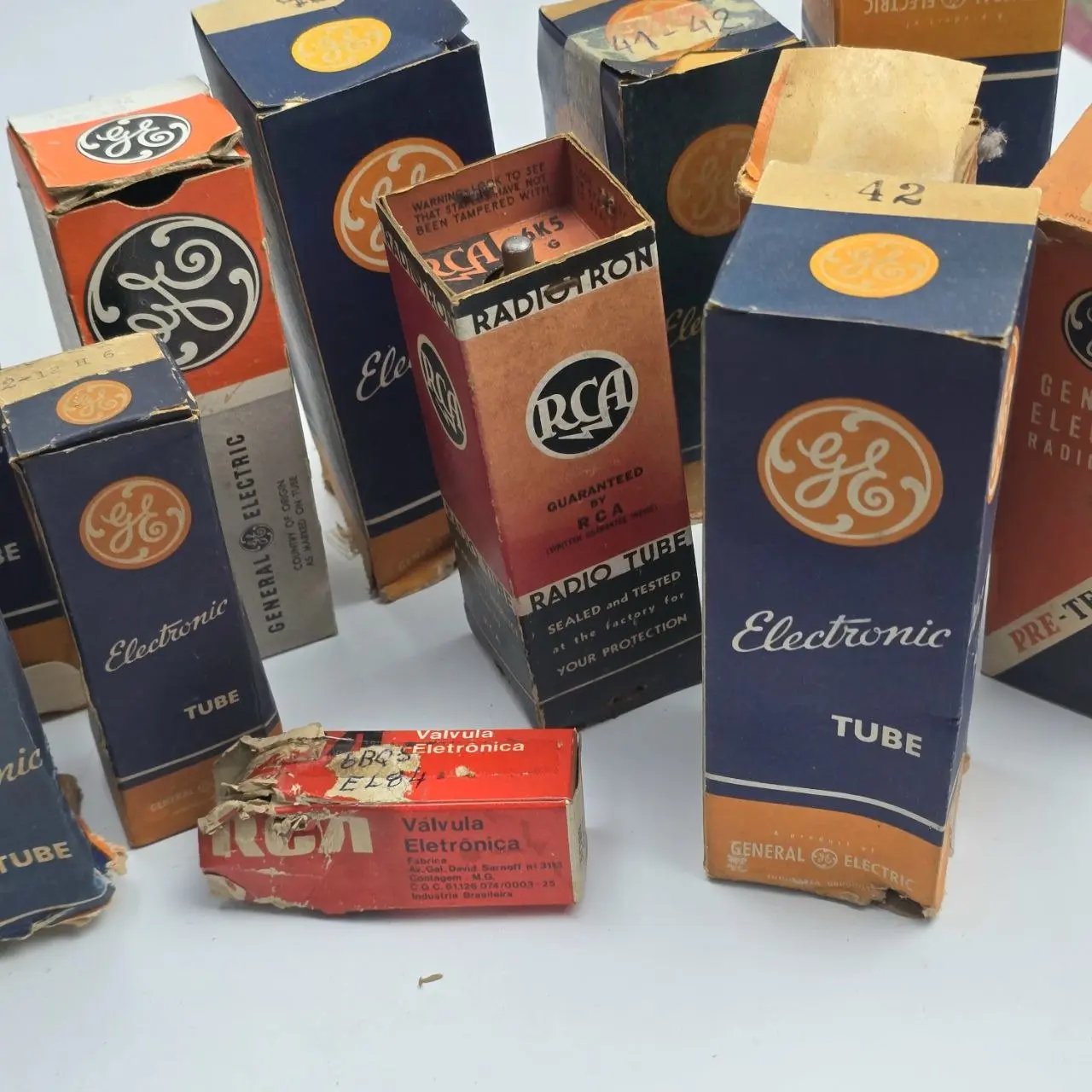 Item lote-25-valvulas-varias-x12 - Image 1