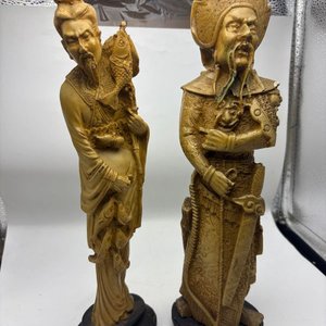 Pareja de Esculturas Orientales en Marfilina con Peces y Base Circular - imagen 2