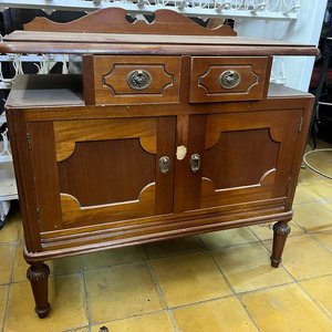 Mesita de Noche Antigua de Madera Cedro con Dos Cajones y Puertas - imagen 1