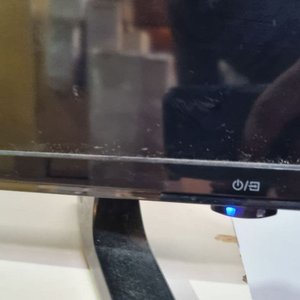 Televisor LED Panavox 40" con Control Remoto - Para Reparar - imagen 2