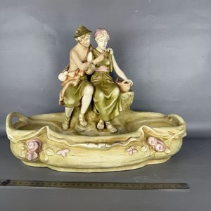 Jardinera Decorativa Royal Dux Bohemia Art Nouveau Pareja Figuras Bizcocho Pintado - imagen 8