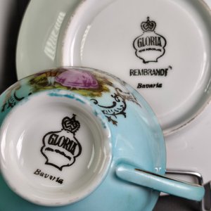 Par de Tazas de Té con Platillos en Porcelana Alemana Vintage - imagen 11