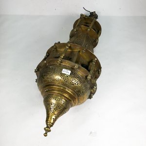 Lote siguiente: Colgante de Bronce Calado Estilo Oriental con Detalles Intrincados