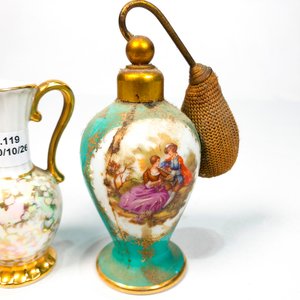 Lote de 2 piezas de porcelana Limoges y Maua: perfumero y jarrita decorada - imagen 3