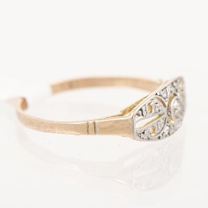 Anillo de Oro 18k con Brillante y Diamantes - imagen 2