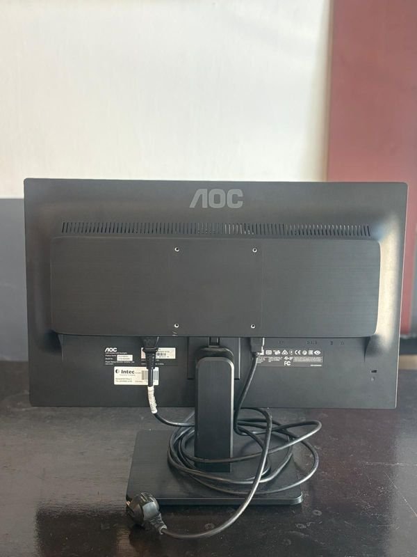 Monitor AOC de pantalla plana ajustable - imagen 2