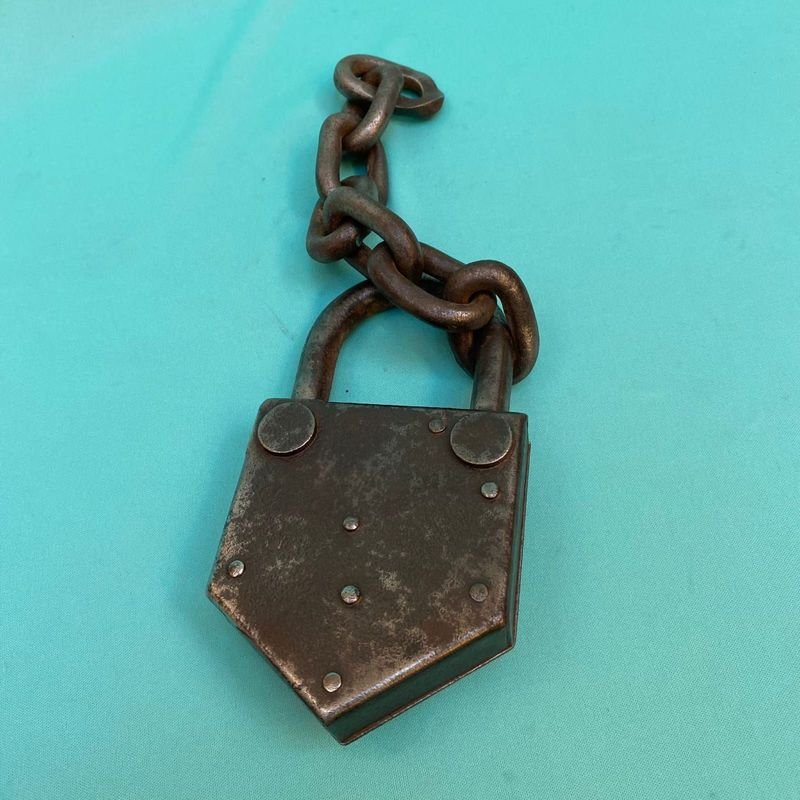 Item 851822 - Image 1