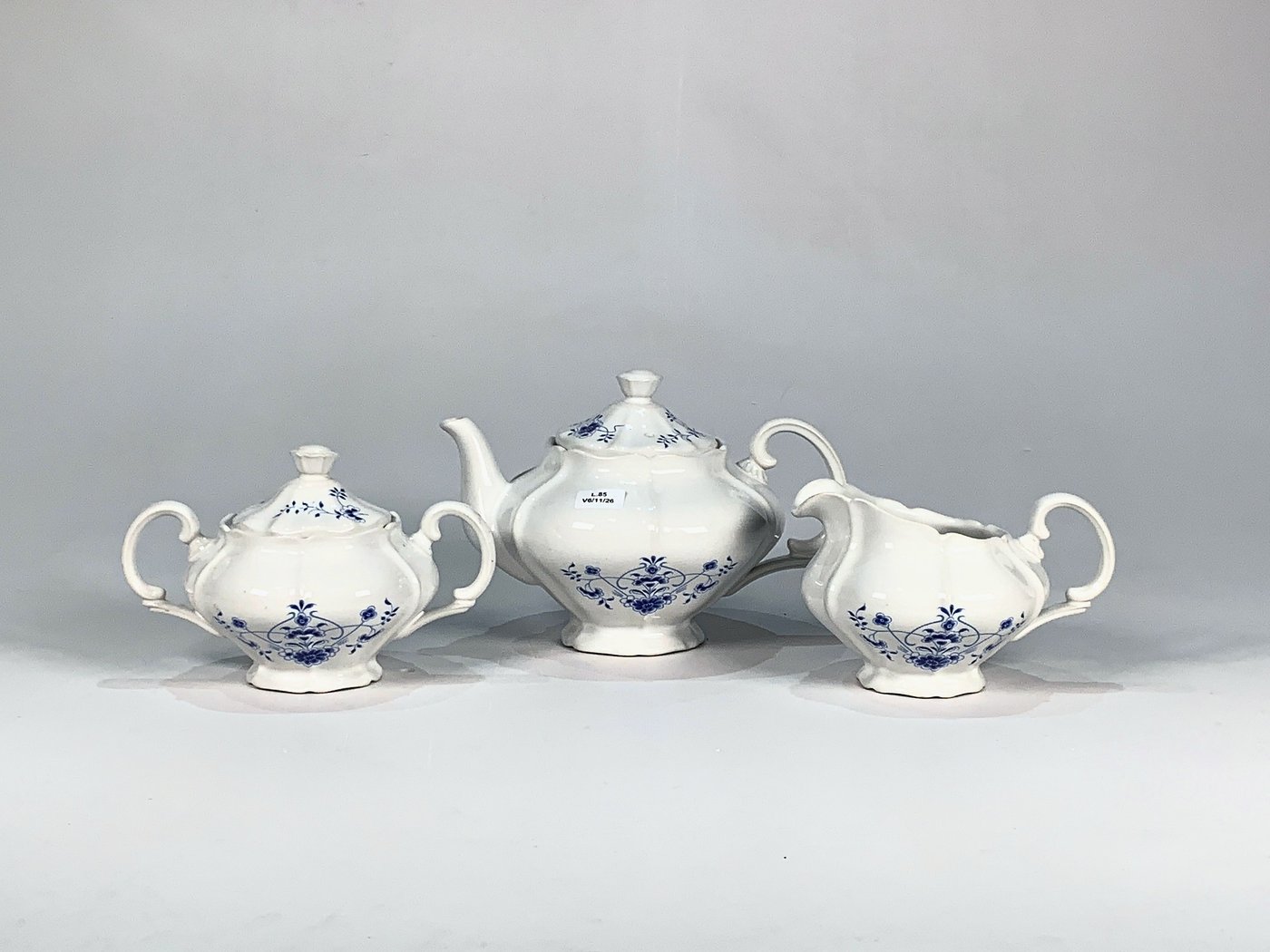 Juego de Vajilla de Losa Blanca con Decoración Floral Azul