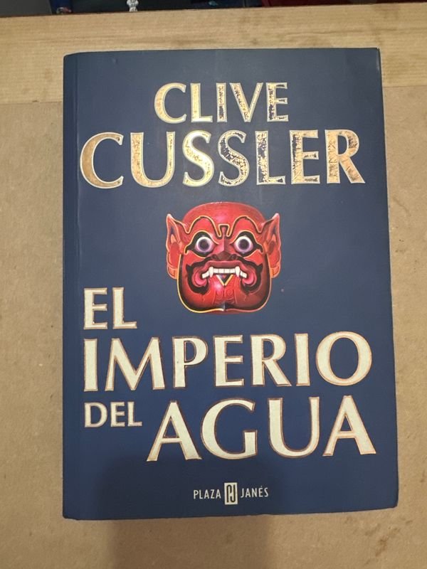 Libro "El Imperio del Agua" de Clive Cussler