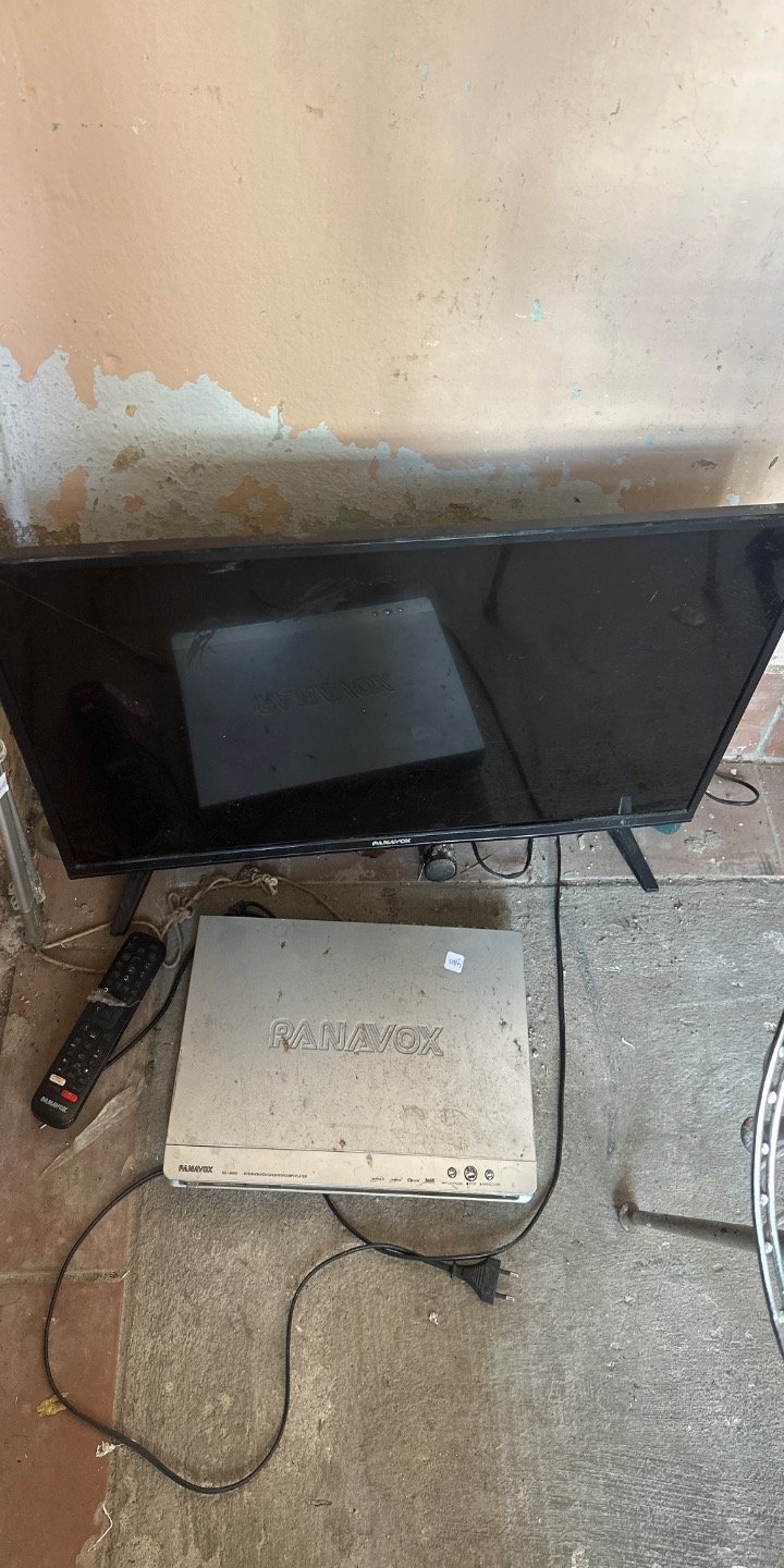 Lote anterior: TV y reproductor de DVD en mal estado
