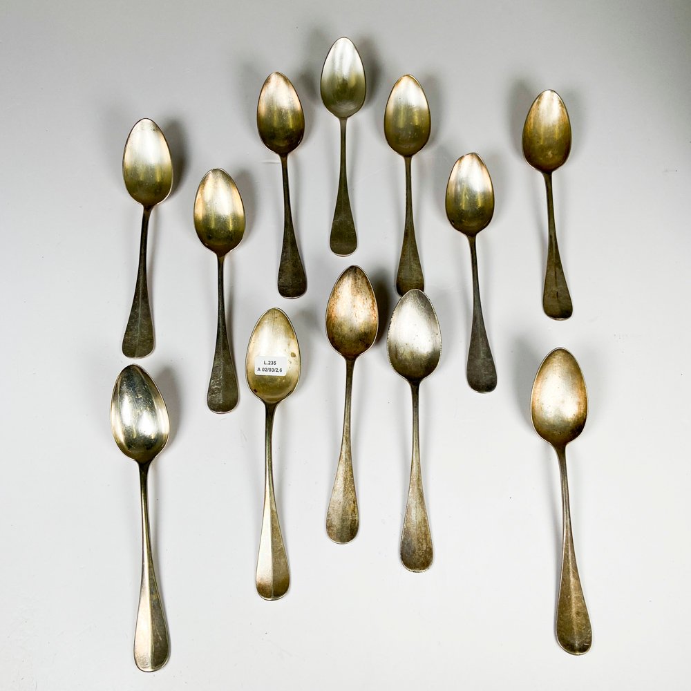 Lote siguiente: Cucharas de sopa Christofle en excelente condición