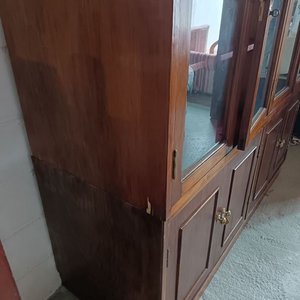 Biblioteca/Cristalera Antigua de Madera con Puertas de Vidrio y Cerradura - imagen 7