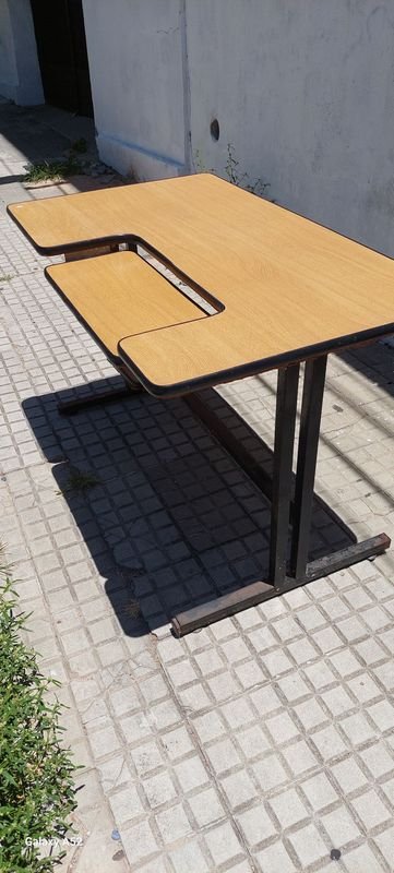 Escritorio en buen estado, estilo antiguo - imagen 3