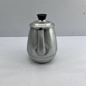 Cafetera Antigua de Aluminio con Tapa Negra - imagen 2