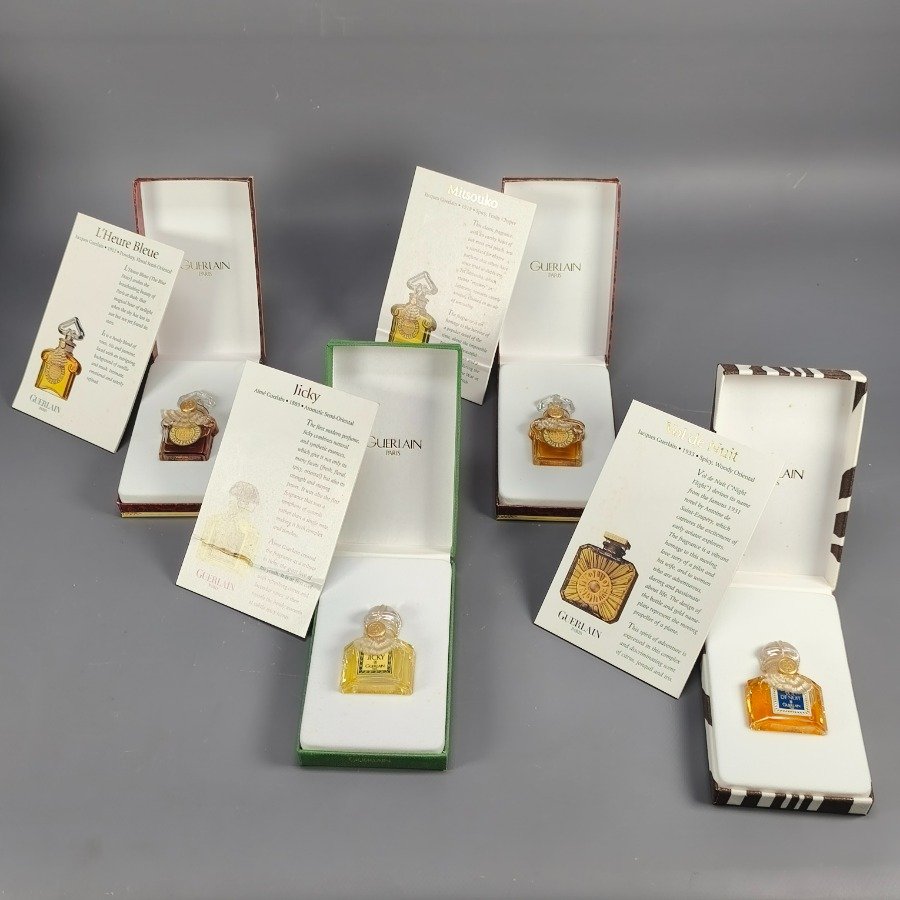 Colección de Perfumes y Accesorios de Lujo - imagen 5